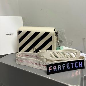 Off-white diagonal stripe binder bag